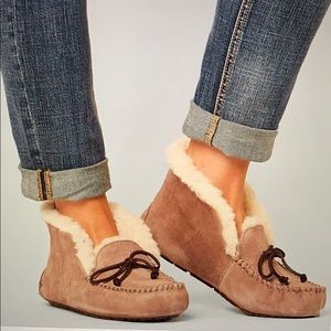 UGGpure™ Alena Suede Slipper Bootie  US SIZE 10